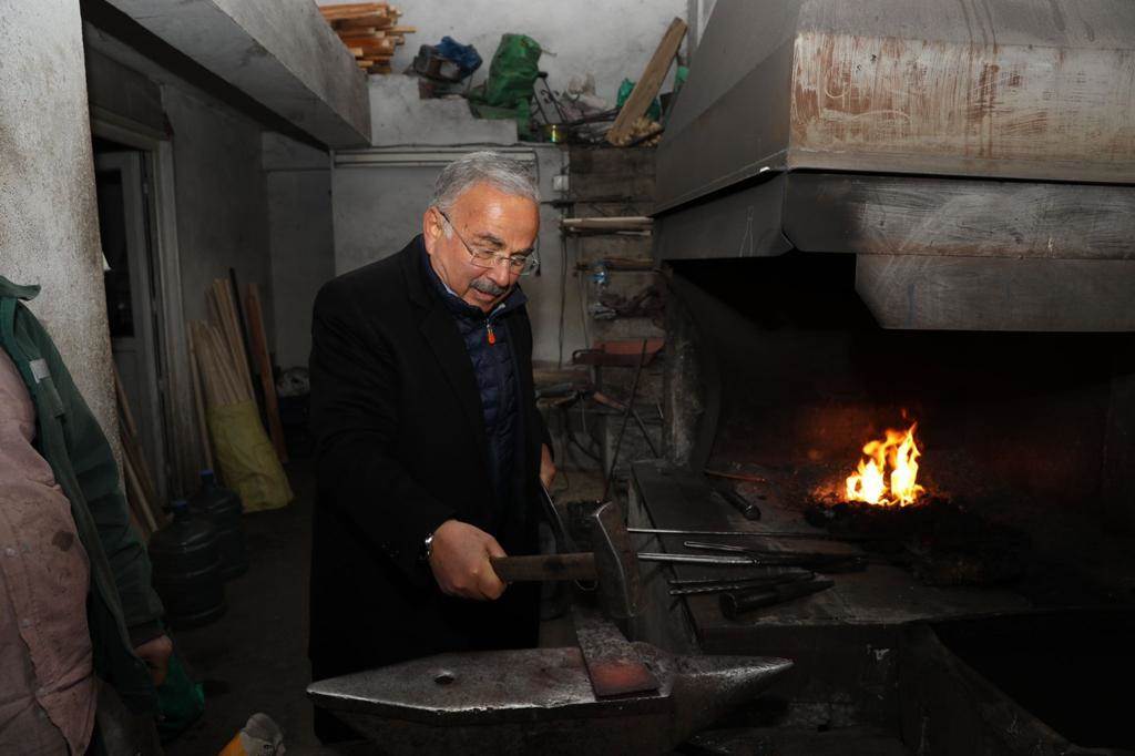 BAŞKAN GÜLER ÇATALPINAR’A ÇIKARMA YAPTI